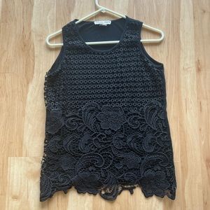 Studio West Black Soft Lacy Flowery sleeveless  Tank Size Med